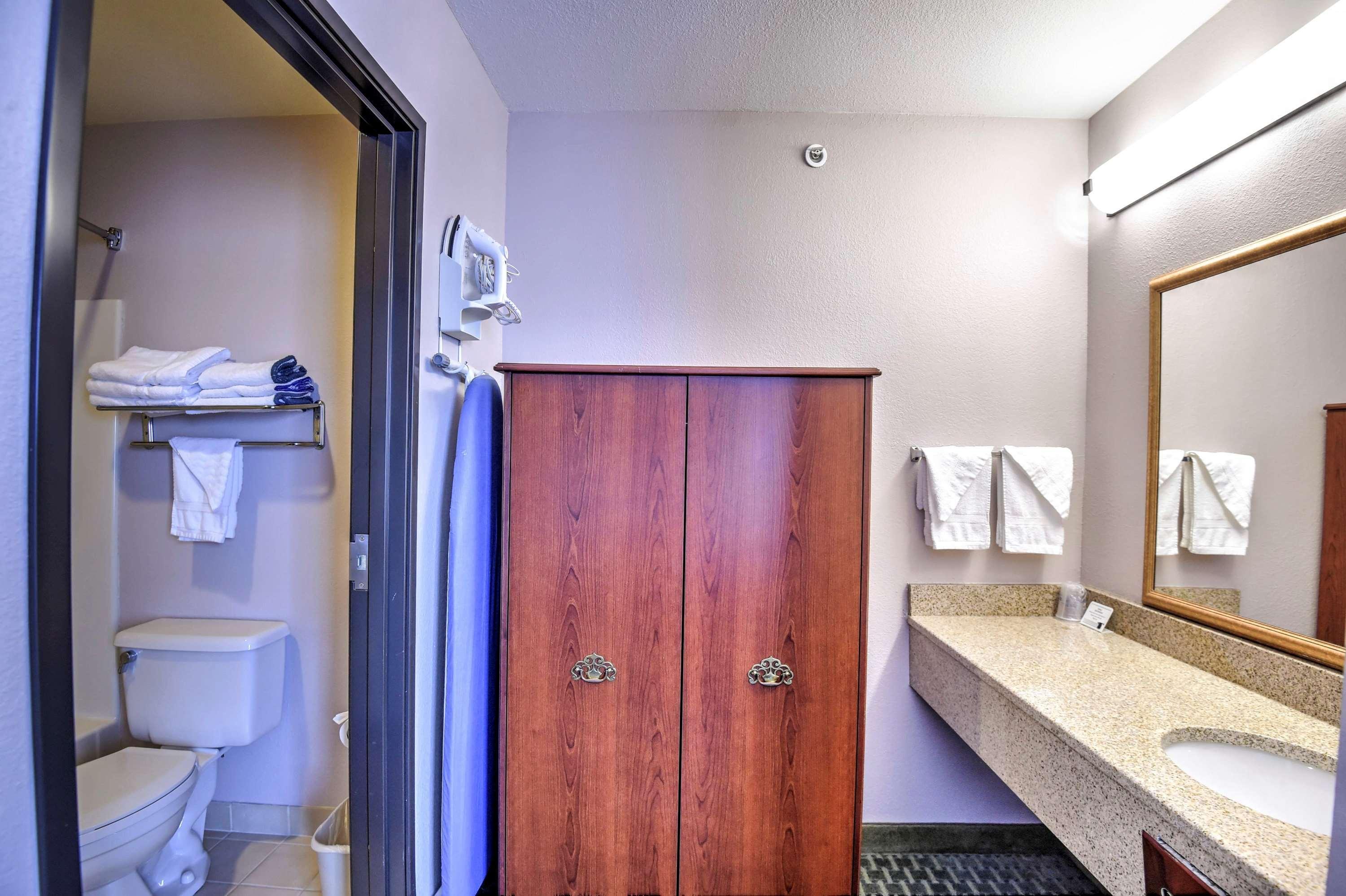 Best Western Ottawa Inn Exterior photo