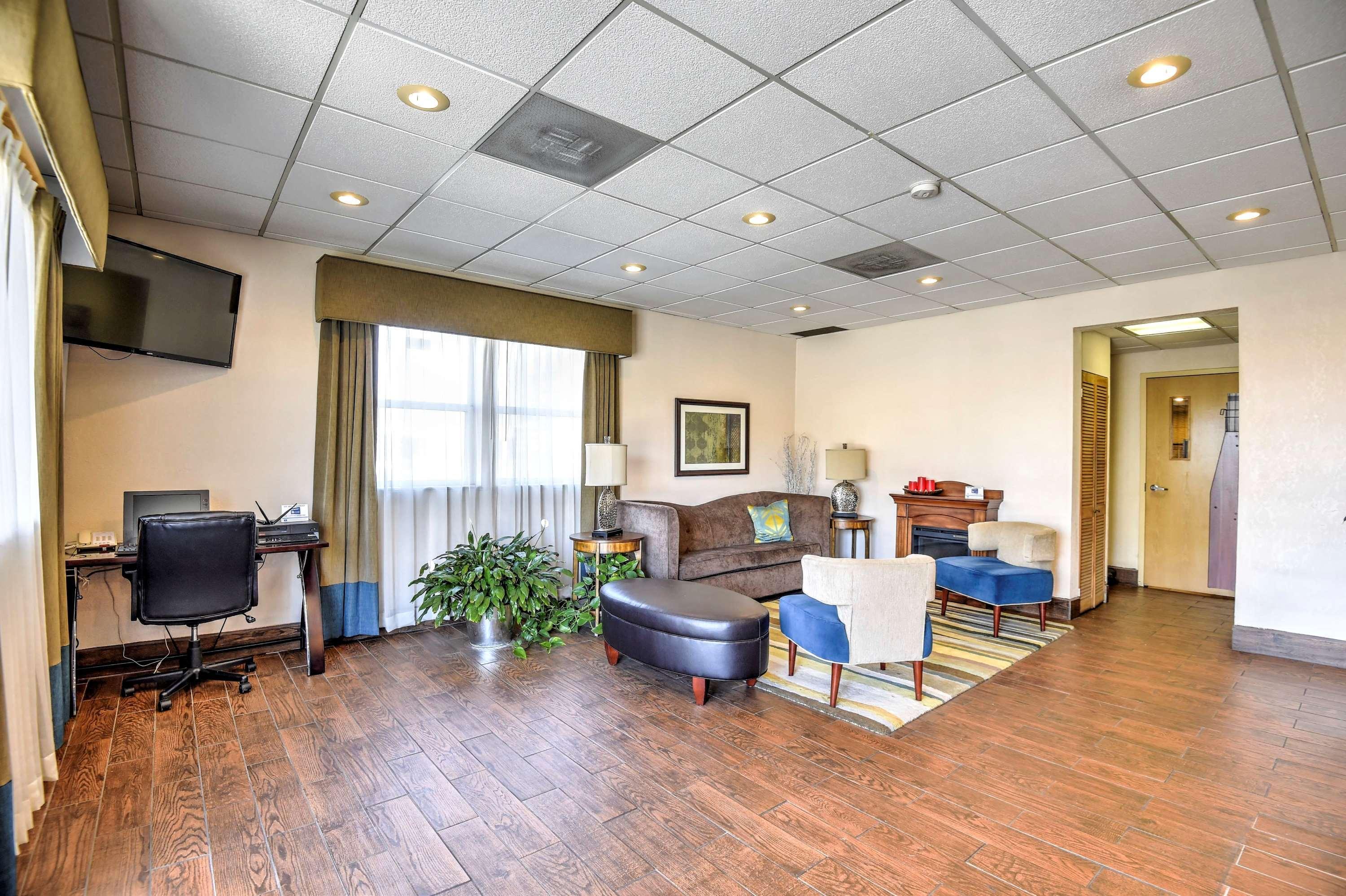 Best Western Ottawa Inn Exterior photo